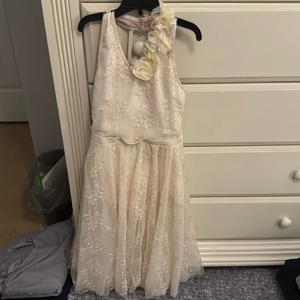 Cream Dance Costume